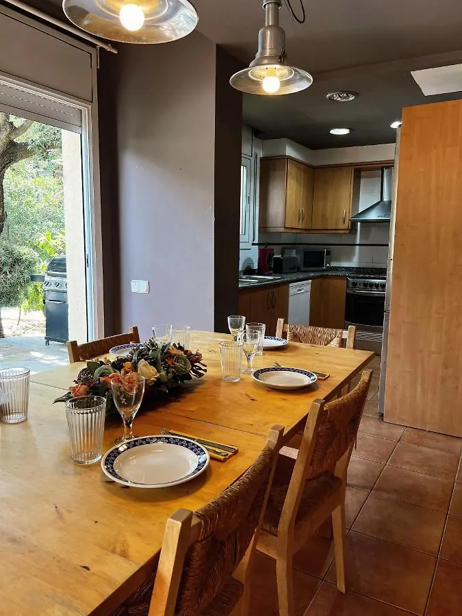 Costa Brava Quiet Villa With Private Pool And Jacuzzi 圣塔克里斯蒂纳阿鲁